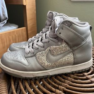 NIKE SILVER HIGH TOP AIR FORCE